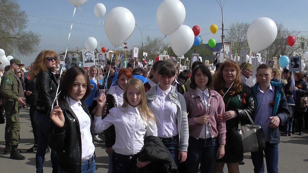 ВОСПИТАННИКИ СОЦИАЛЬНО-РЕАБИЛИТАЦИОННОГО ЦЕНТРА СТАЛИ УЧАСТНИКАМИ «БЕССМЕРТНОГО ПОЛКА»