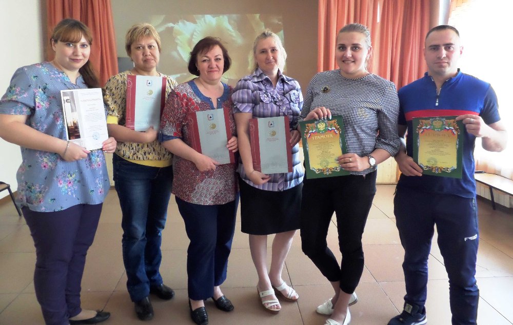 ПРАЗДНИЧНЫЕ ГРАМОТЫ