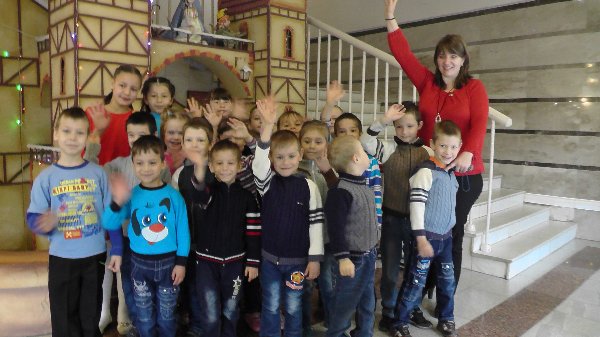 ЛЕТО, КАНИКУЛЫ, ТЕАТР…