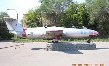 АРТ-АКЦИЯ В МУЗЕЕ ВОЕННОЙ ТЕХНИКИ ОТ ВОСПИТАННИКОВ СОЦИАЛЬНО-РЕАБИЛИТАЦИОННОГО ЦЕНТРА ДЛЯ НЕСОВЕРШЕННОЛЕТНИХ