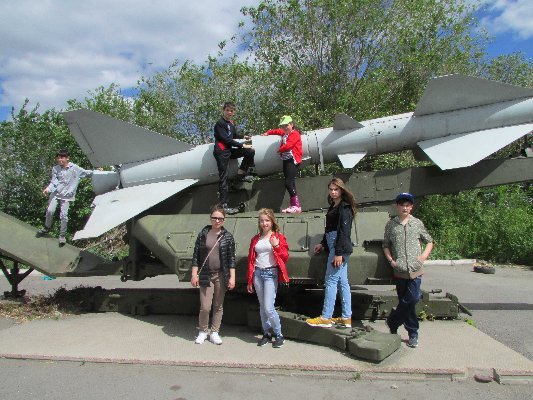 На выставке военной техники