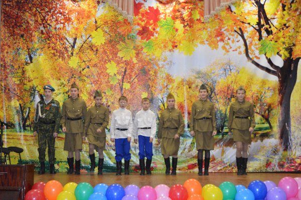 На базе МОУ «Школа-интернат «Семья» г.Магнитогорска прошел традиционный ежегодный Фестиваль детского художественного творчества «Серебряный дождь»