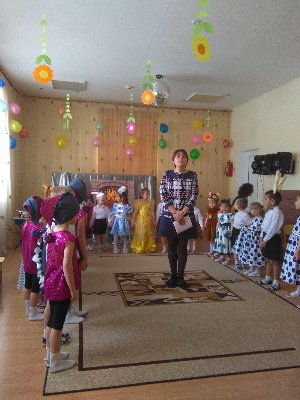 ВОСПИТАННИКИ СОЦИАЛЬНО-РЕАБИЛИТАЦИОННОГО ЦЕНТРА ДЛЯ НЕСОВЕРШЕННОЛЕТНИХ Г. МАГНИТОГОРСКА ПОДГОТОВИЛИ И ПОКАЗАЛИ ТЕАТРАЛЬНУЮ ПОСТАНОВКУ «БЕЛОСНЕЖКА И СЕМЬ ГНОМОВ»