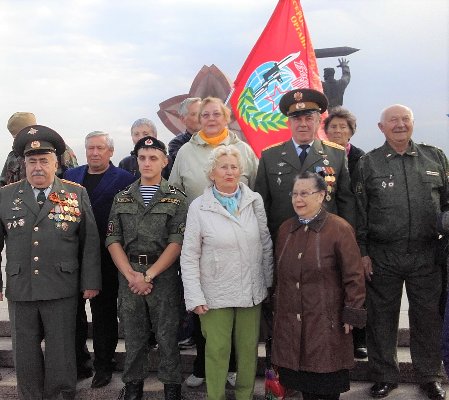 День танкиста, как он был от нас далек…