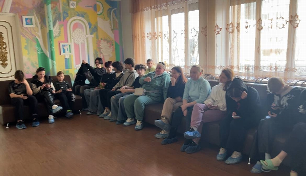 "Сила слова" - в муниципальном в семейном клубе 31.03.2025 прошла дискуссия о речи и её влиянии на жизнь
